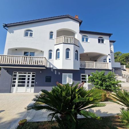 Apartments Villa Lora Kraj  Экстерьер фото