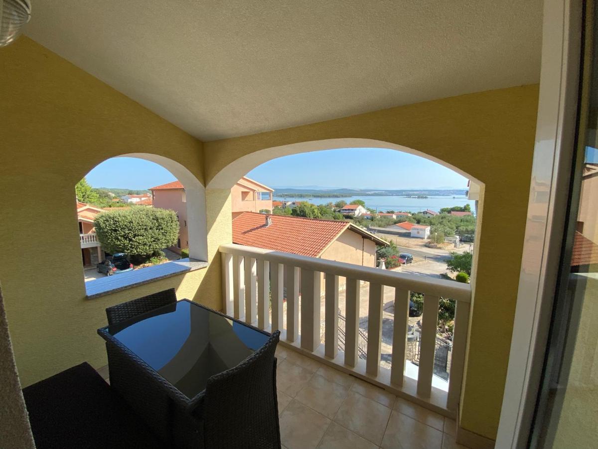 Apartments Villa Lora Kraj  Экстерьер фото